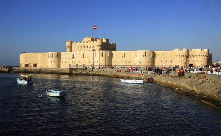 Photo:  Fortress of Kite Bay buildings of the 15th century is located on the shores of the Mediterranean Sea at Alexandria